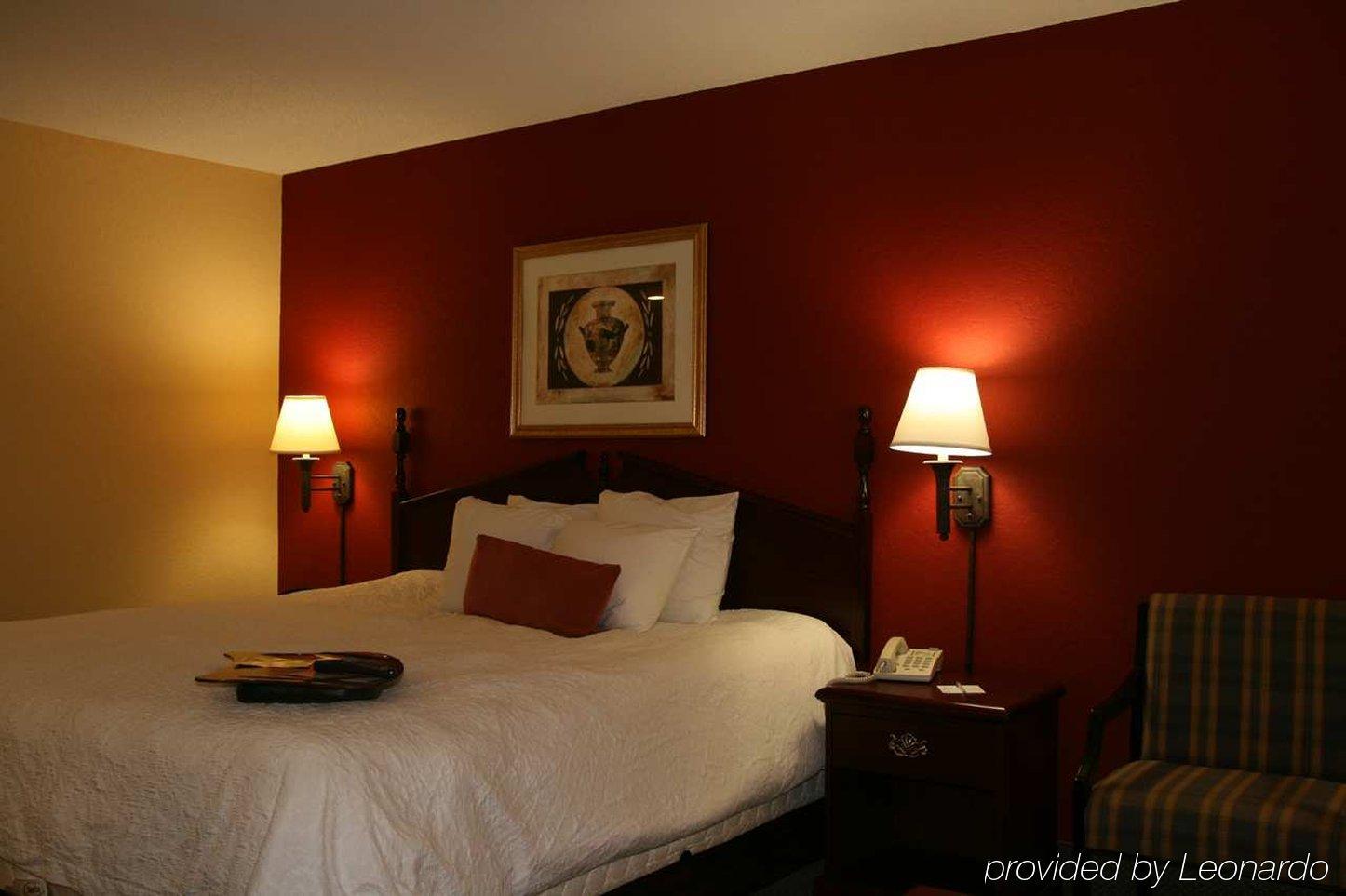 Hampton Inn Carbondale Room photo